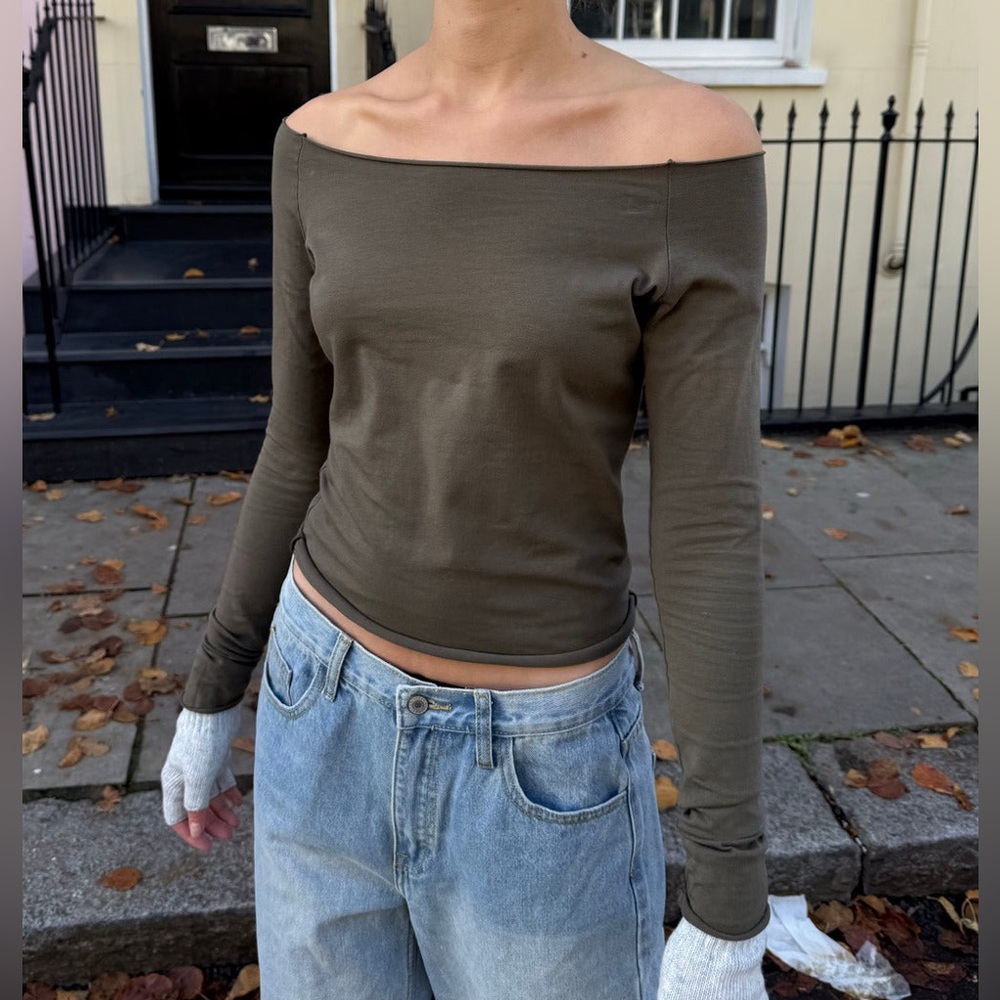 Brandy Melville Bonnie top - olive green